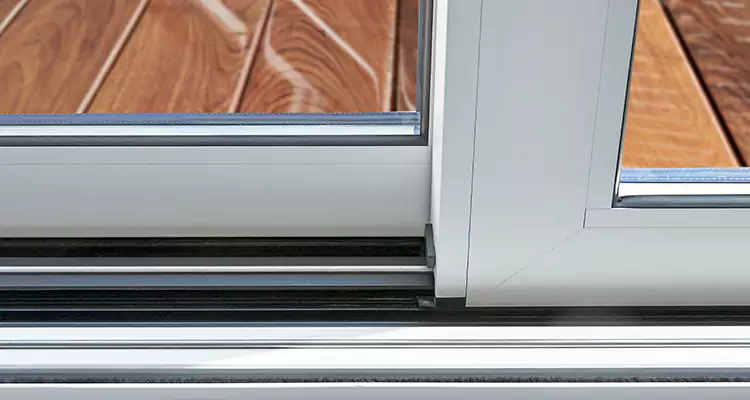 Patio Doors Leaking Water Issue Repair Services in Lauderhill, FL