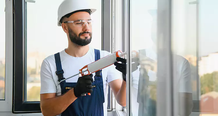 Retractable Screens Repair for Patio in Lauderhill, FL
