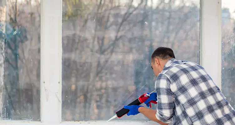 Quality Sliding Shower Door Repair for Closing Issues in Lauderhill, FL