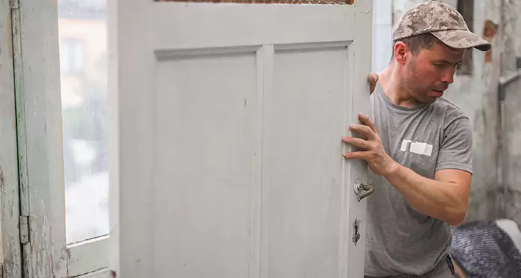 Home Front Door Replacement in Lauderhill, FL