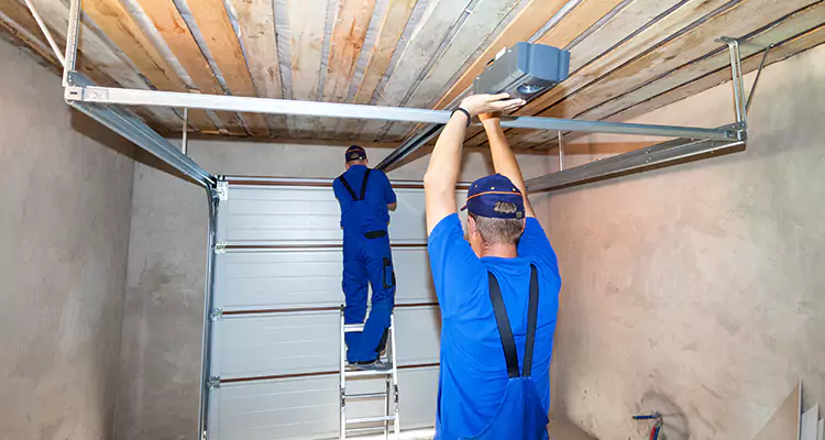 Garage Door Opener Technician in Lauderhill, FL