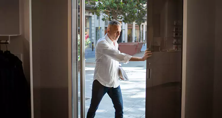 Reliable Pella Patio Door Repair Services for Opening Issues in Lauderhill, FL