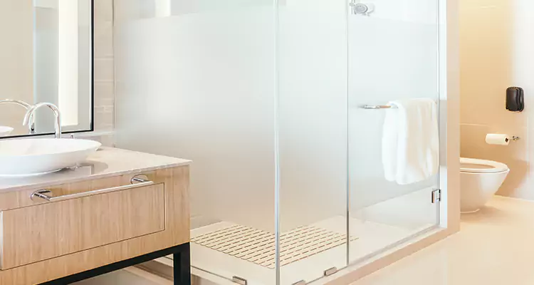 Expert Shower Door Fix and Repair in Lauderhill, FL